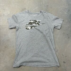 Men's Nike Dri-Fit Shirt With Camo‎ Lettering And Swoosh Size S